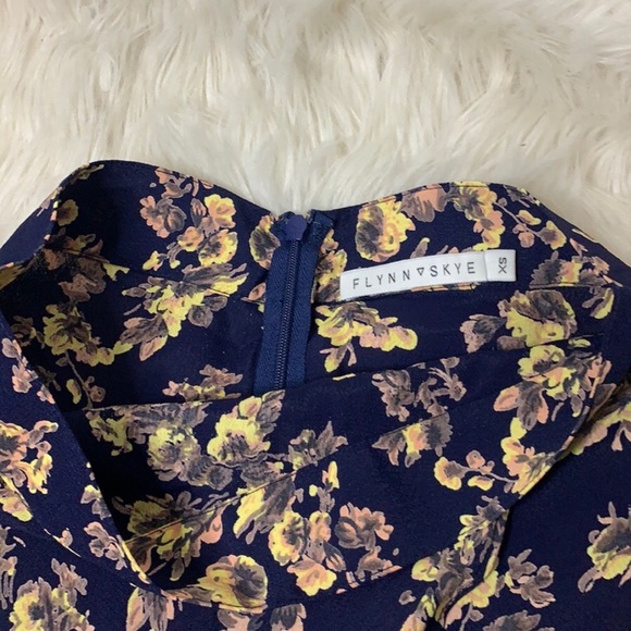 Flynn Skye wrap skirt - Picture 3 of 3